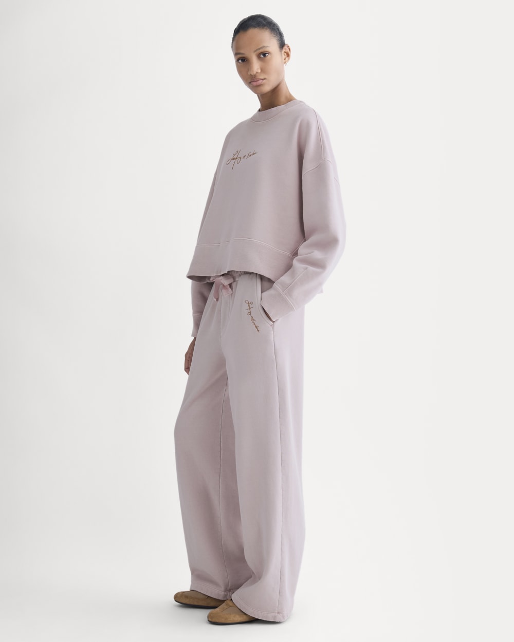 Everlane x The Laufey Foundation Cropped Sweatshirt | Burnished Lilac - Image 3