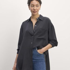 The Boyfriend Shirt in Washable Silk | Black