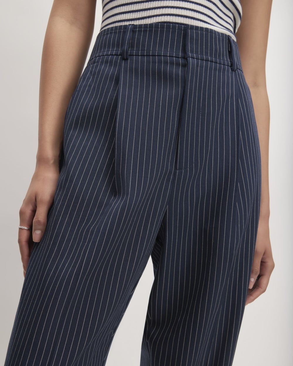 The Draper Tapered Pant in Buttersmooth | Navy / Bone - Image 4